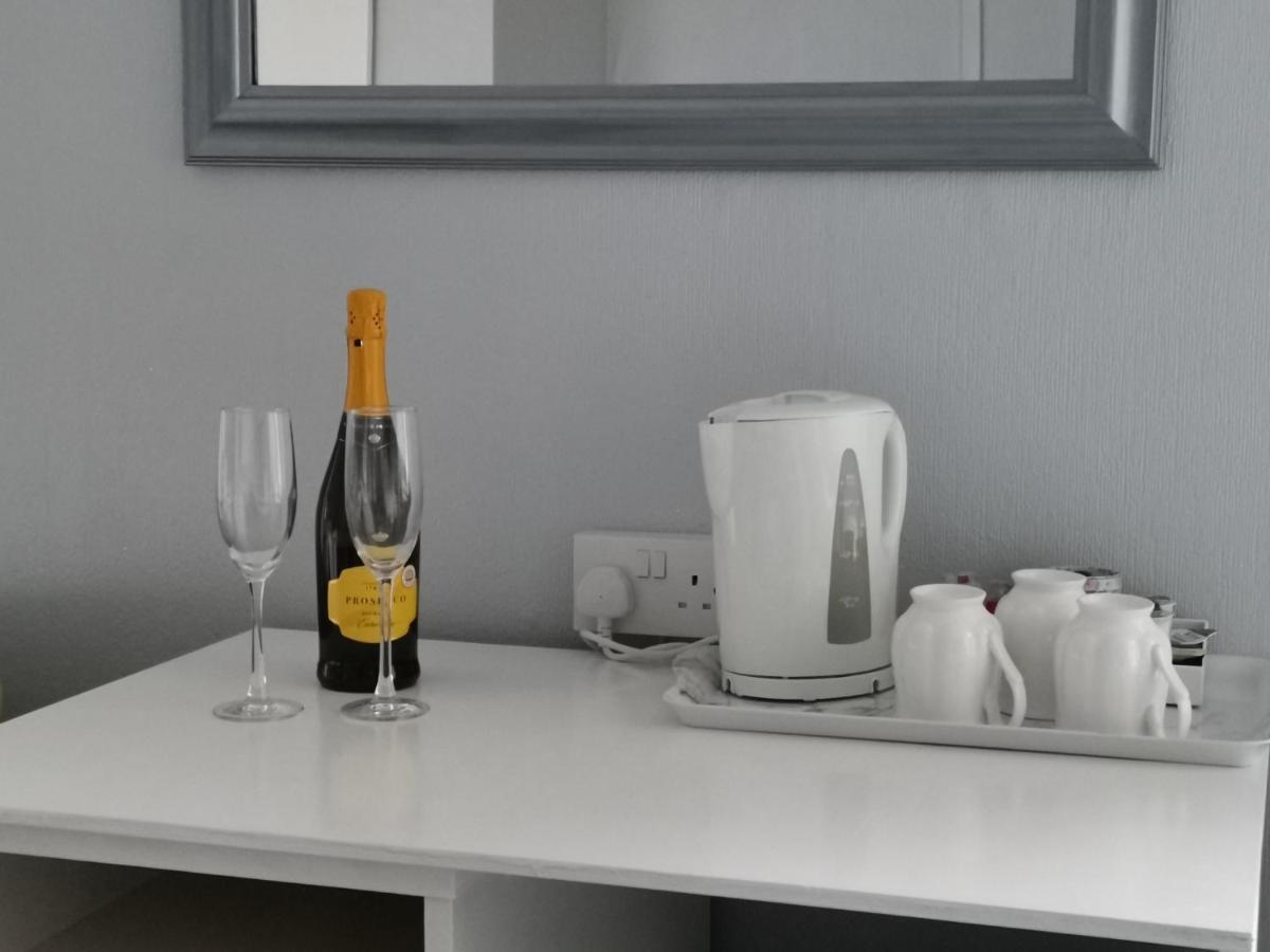 Anglesey House Bed & Breakfast Llandudno Bagian luar foto