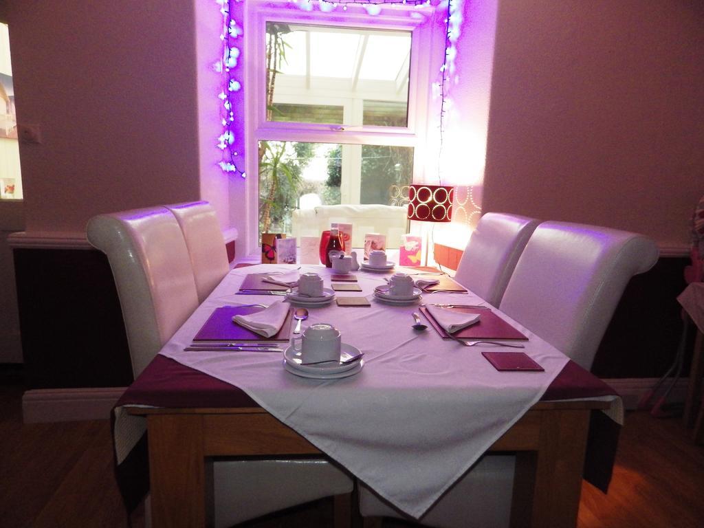 Anglesey House Bed & Breakfast Llandudno Bagian luar foto
