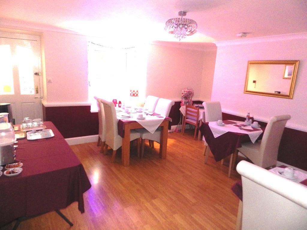 Anglesey House Bed & Breakfast Llandudno Bagian luar foto