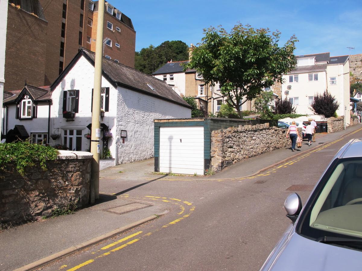 Anglesey House Bed & Breakfast Llandudno Bagian luar foto